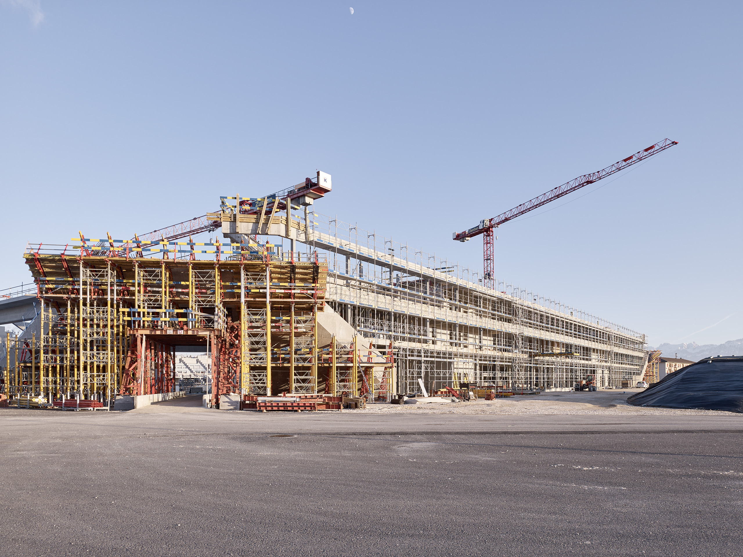 Stade de la Tuilière, Lausanne